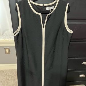 Kasper sheath dress- black and tan stripe size 18w